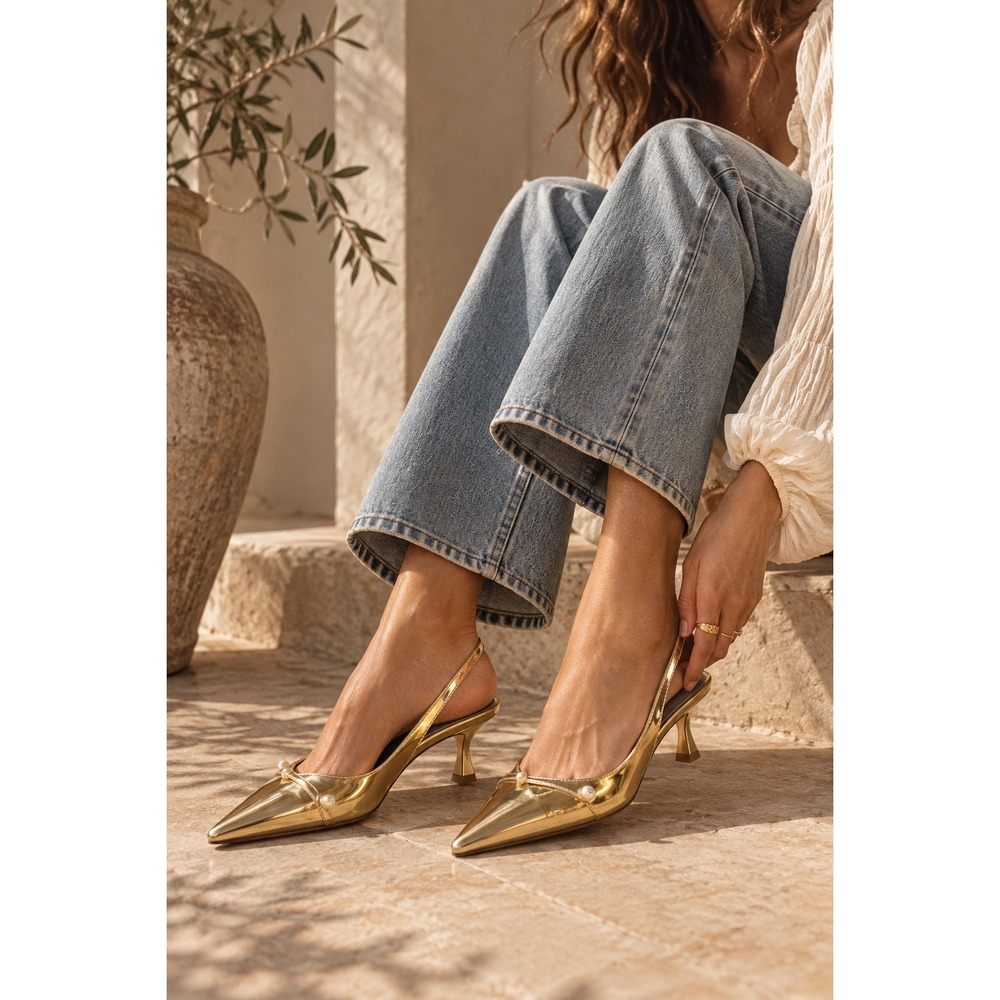 Frances Valentine Gold Metallic Pearl Pointed Toe Slingback Kitten Heels size 9
